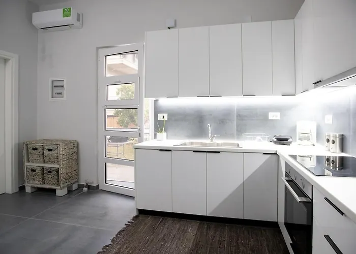 Perivola Апартаменты *